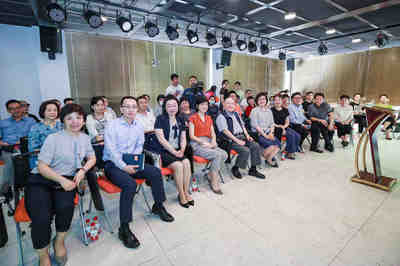 小照片，大時代 尚長榮、蔡金萍、錢程、駱新走進天平街道的文化敘事